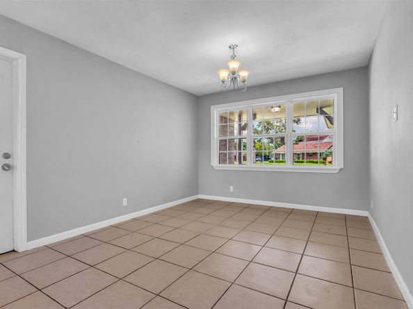 13206 Hollypark Drive, Houston TX 77015