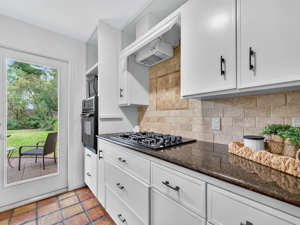 6003 Benning Drive, Houston TX 77096