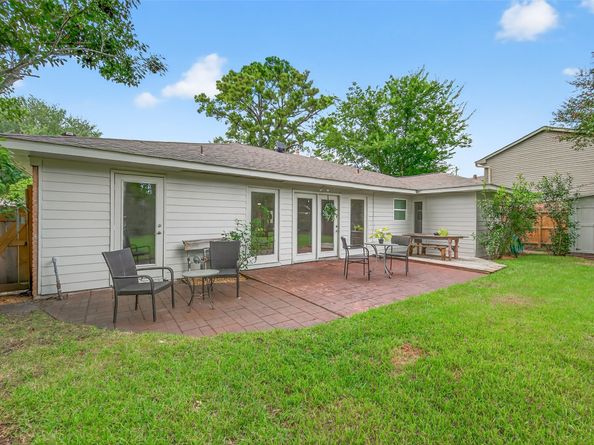 6003 Benning Drive, Houston TX 77096