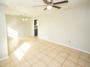 10902 Mosscrest Drive, Houston TX 77048