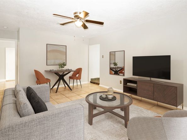 10902 Mosscrest Drive, Houston TX 77048