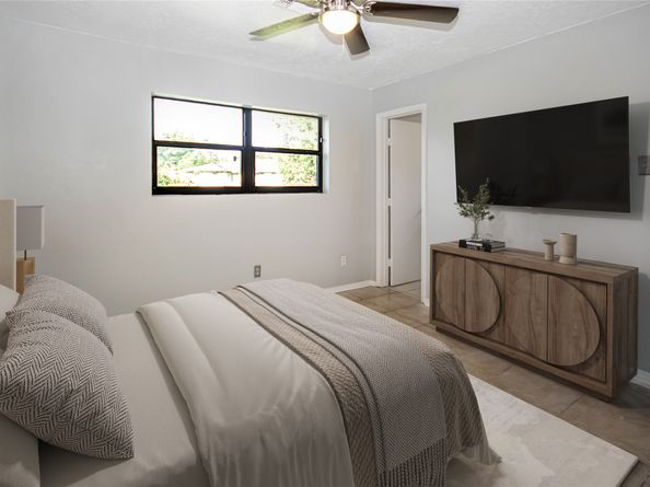 10902 Mosscrest Drive, Houston TX 77048