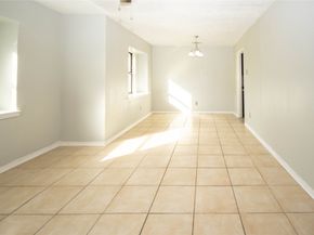 10902 Mosscrest Drive, Houston TX 77048