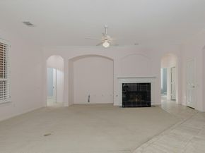7 Sovereign Way, Conroe TX 77384