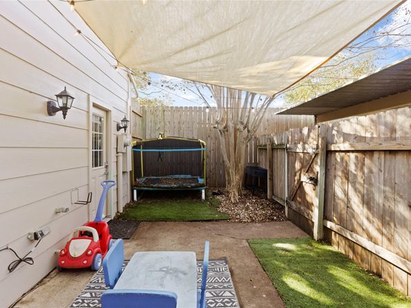 738 Thicket Lane, Houston TX 77079