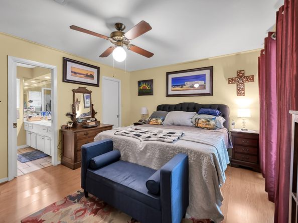 20 Little John Lane, Conroe TX 77301
