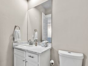 1006 Enid Street B, Houston TX 77009