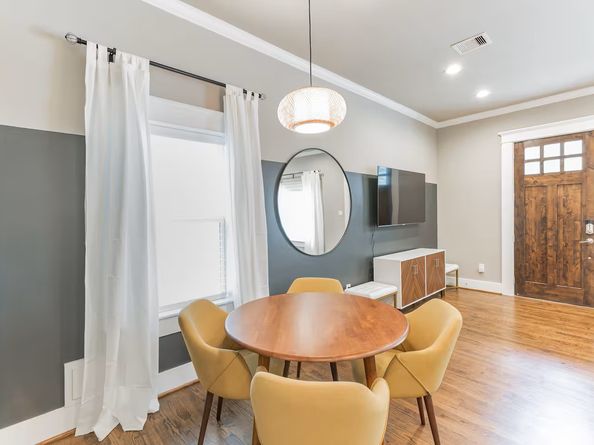 1006 Enid Street B, Houston TX 77009