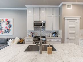 1006 Enid Street B, Houston TX 77009