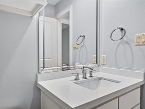 2731 Stuart Manor, Houston TX 77082