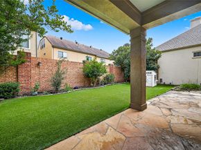 2731 Stuart Manor, Houston TX 77082