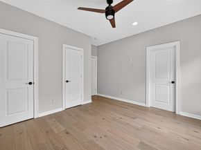 2731 Stuart Manor, Houston TX 77082