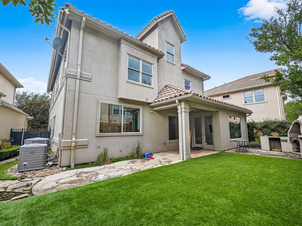 2731 Stuart Manor, Houston TX 77082