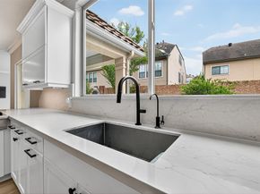 2731 Stuart Manor, Houston TX 77082