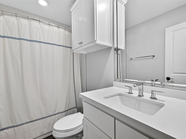 2731 Stuart Manor, Houston TX 77082