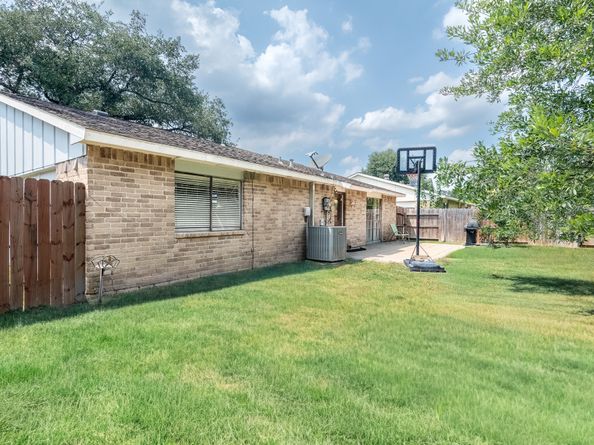 4234 Kinloch Drive, Houston TX 77084
