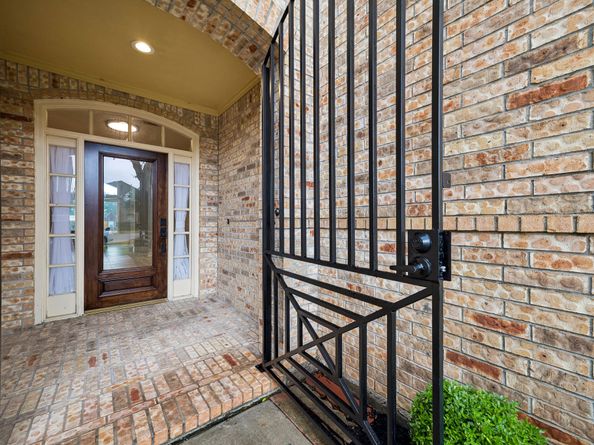 5126 Beacon Point, Sugar Land TX 77479