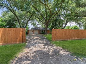 8506 Fawndale Lane, Houston TX 77040