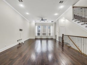 5526 Darling Street C, Houston TX 77007
