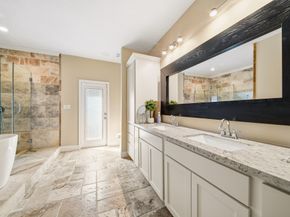 918 Daria Drive, Houston TX 77079