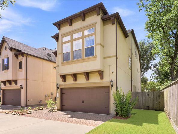 2805 Shadow Woods Court, Houston TX 77043