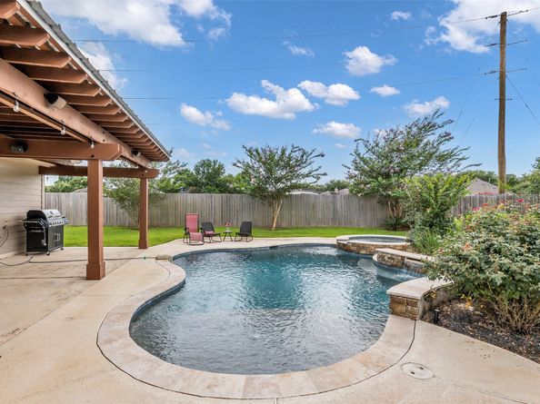 31803 Forest Park Trail, Conroe TX 77385