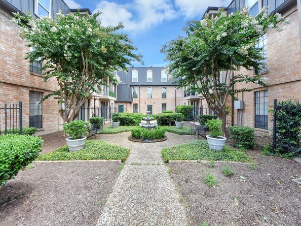 2475 Underwood Street 262, Houston TX 77030
