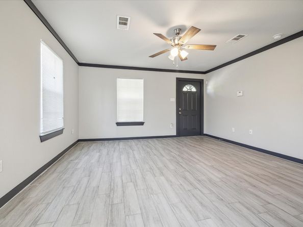 4606 Denmark Street, Houston TX 77016