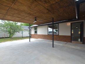 5719 Southwind Street, Houston TX 77033