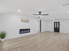 5719 Southwind Street, Houston TX 77033