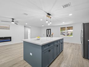 5719 Southwind Street, Houston TX 77033