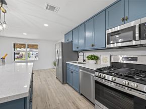 5719 Southwind Street, Houston TX 77033