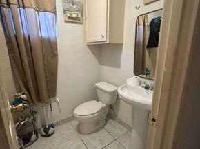 8404 Leander Street, Houston TX 77012