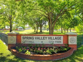 3 Martin Lane, Spring Valley Village TX 77055
