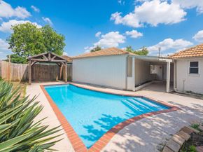 10519 Kirkwren Drive, Houston TX 77089