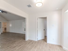 10519 Kirkwren Drive, Houston TX 77089