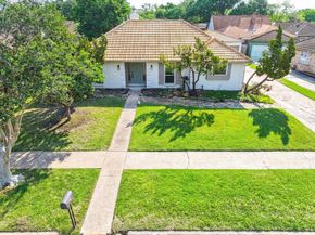 10519 Kirkwren Drive, Houston TX 77089