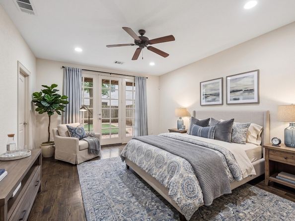 4301 Gibson Street, Houston TX 77007