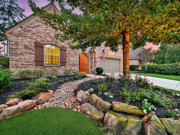 15 Corbel Point Way, The Woodlands TX 77375