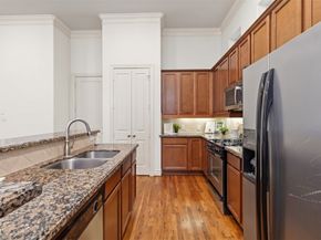 2823 Sherwin Street, Houston TX 77007