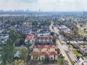 1302 Antoine Drive A, Houston TX 77055