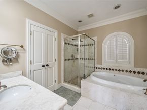 1302 Antoine Drive A, Houston TX 77055