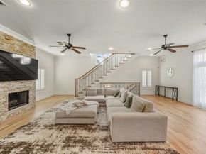 1302 Antoine Drive A, Houston TX 77055