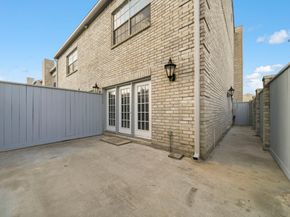 312 Wilcrest Drive 312, Houston TX 77042