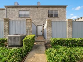 312 Wilcrest Drive 312, Houston TX 77042