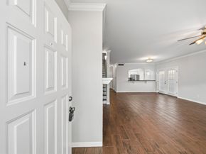 312 Wilcrest Drive 312, Houston TX 77042