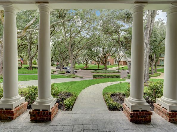 17 Shetland Isle Court, Sugar Land TX 77479