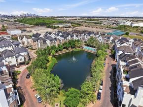 9427 London Bridge Station, Houston TX 77045