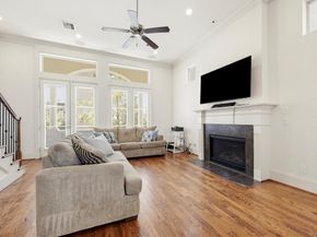 9427 London Bridge Station, Houston TX 77045