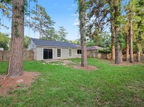 1321 N 7th Street, Conroe TX 77301